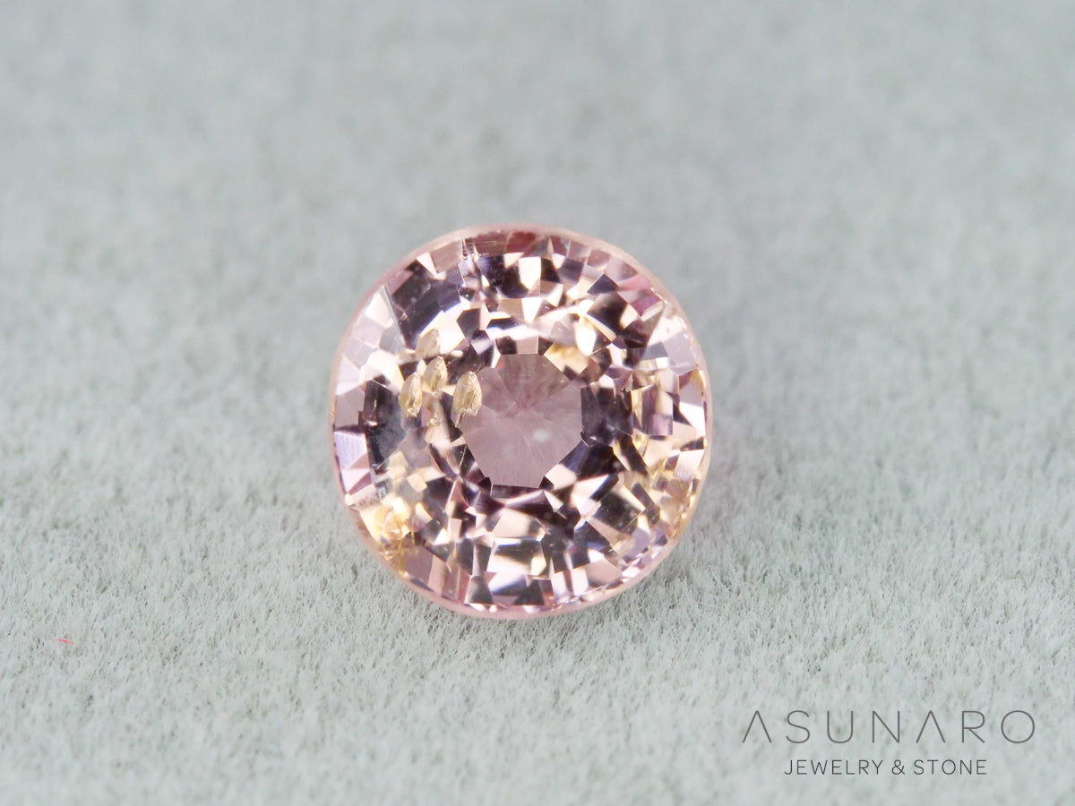 ピーチピンクスピネル 　オーバルカット　スリランカ産　0.84ct　【261002-3576】