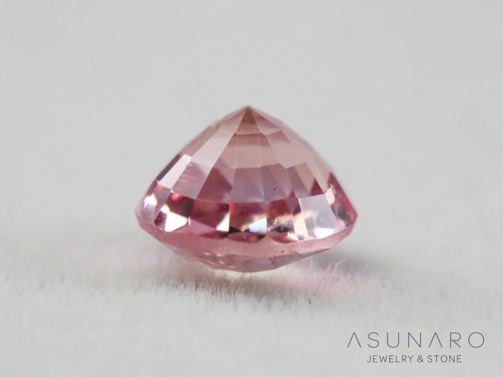 ピーチピンクスピネル 　オーバルカット　スリランカ産　0.84ct　【261002-3576】