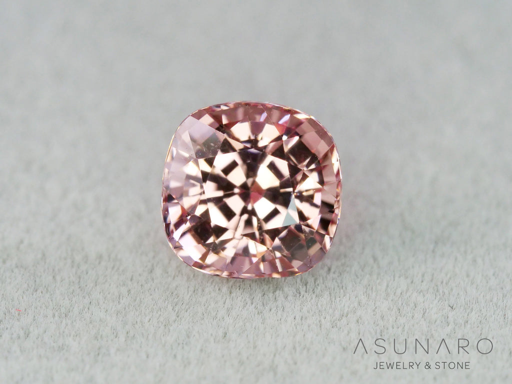ピーチピンクスピネル 　クッションカット　スリランカ産　1.16ct　【261002-3577】