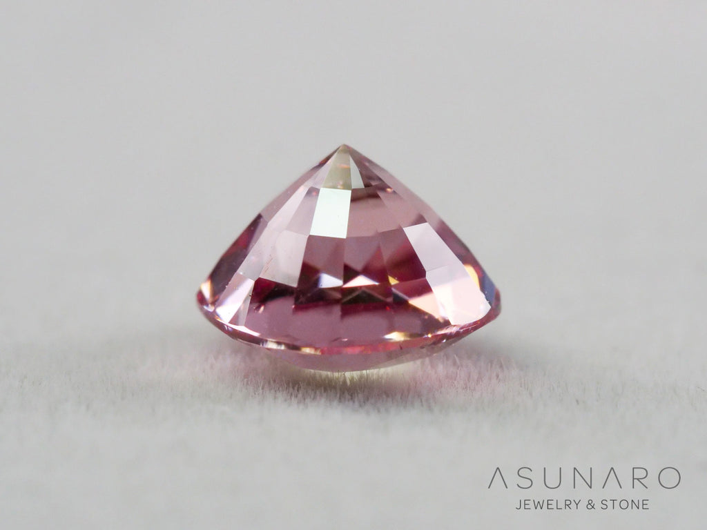 ピーチピンクスピネル 　クッションカット　スリランカ産　1.16ct　【261002-3577】