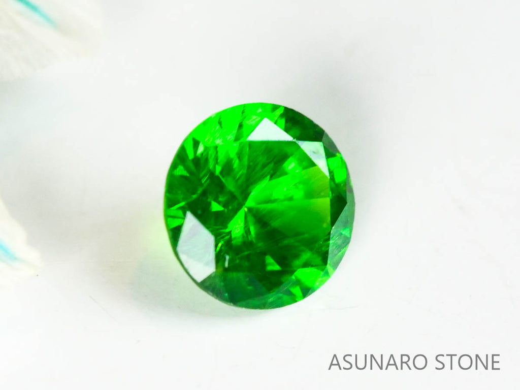 デマントイドガーネット ラウンドカット　ロシア産  0.18ct【221203-1364】