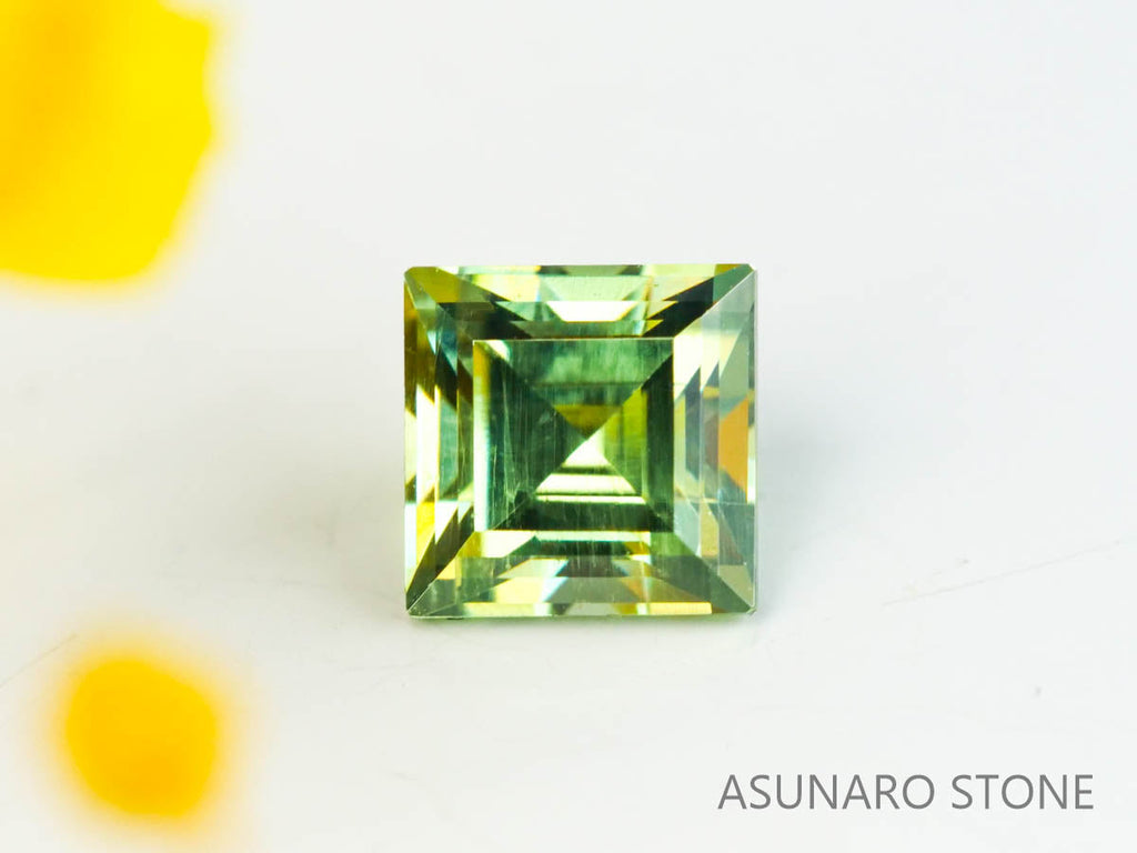 デマントイドガーネット　スクエアカット　ロシア産  0.36ct【230220-1474】