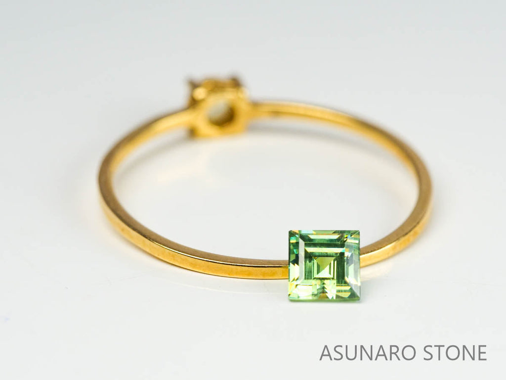 デマントイドガーネット　スクエアカット　ロシア産  0.36ct【230220-1474】