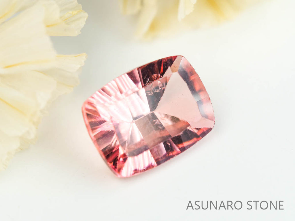 チェリーレッドトルマリン　コンケーブカット　ルワンダ産　1.41ct【230303-1547】