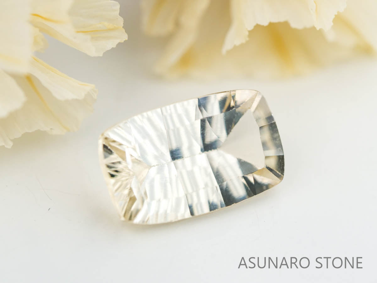 バニラカラートルマリン　コンケーブカット　ルワンダ産　1.04ct【230303-1549】