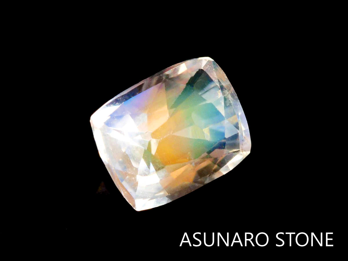 アンデシンラブラドライト  クッションカット　マダガスカル産　　0.84ct【230329-1559】