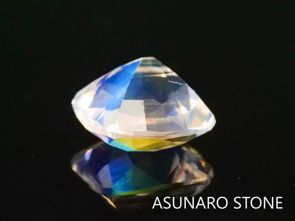 アンデシンラブラドライト　クッションカット　マダガスカル産　　0.62ct【230329-1574】