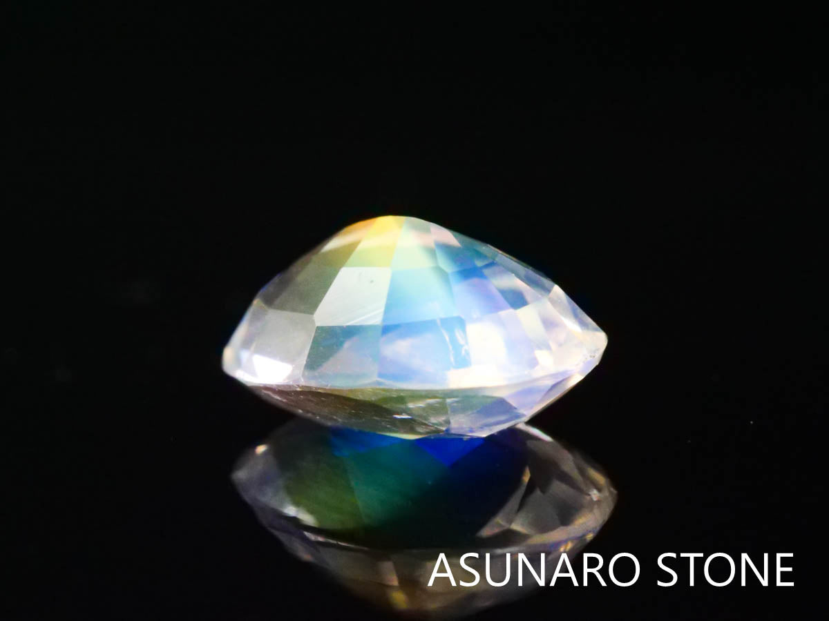 アンデシンラブラドライト　オーバルカット　マダガスカル産　　0.66ct【230329-1575】
