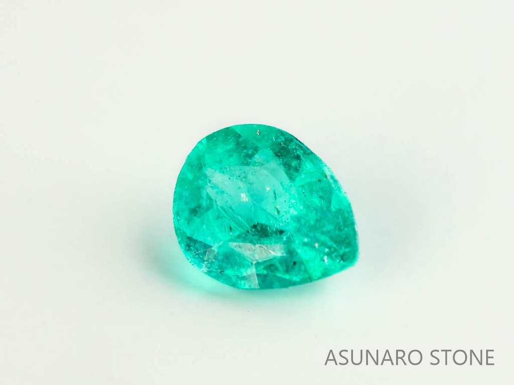 パライバトルマリン　ペアシェイプ　 ブラジル産　0.07ct 　  【230615-1687】