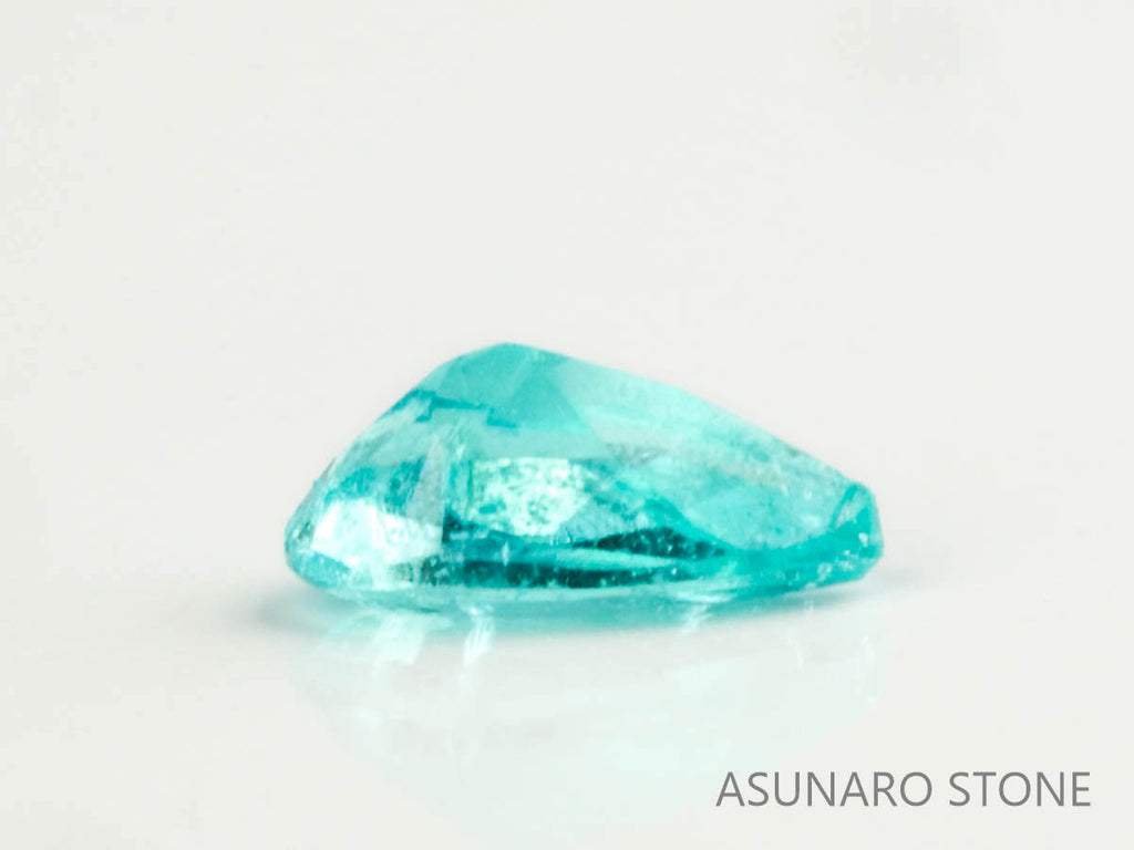 パライバトルマリン　ペアシェイプ　 ブラジル産　0.06ct 　  【230615-1689】