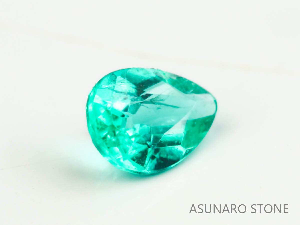 パライバトルマリン　ペアシェイプ　 ブラジル産　0.06ct 　  【230615-1691】