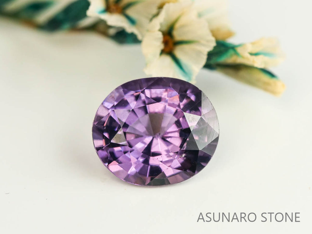 スピネル 　オーバルカット　スリランカ産　0.83ct　【230522-1674】