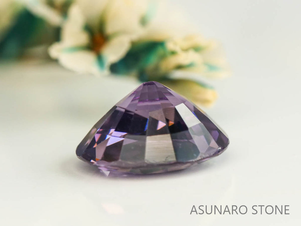 スピネル 　オーバルカット　スリランカ産　0.83ct　【230522-1674】