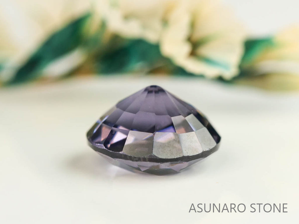 スピネル 　オーバルカット　スリランカ産　0.78ct　【230522-1676】