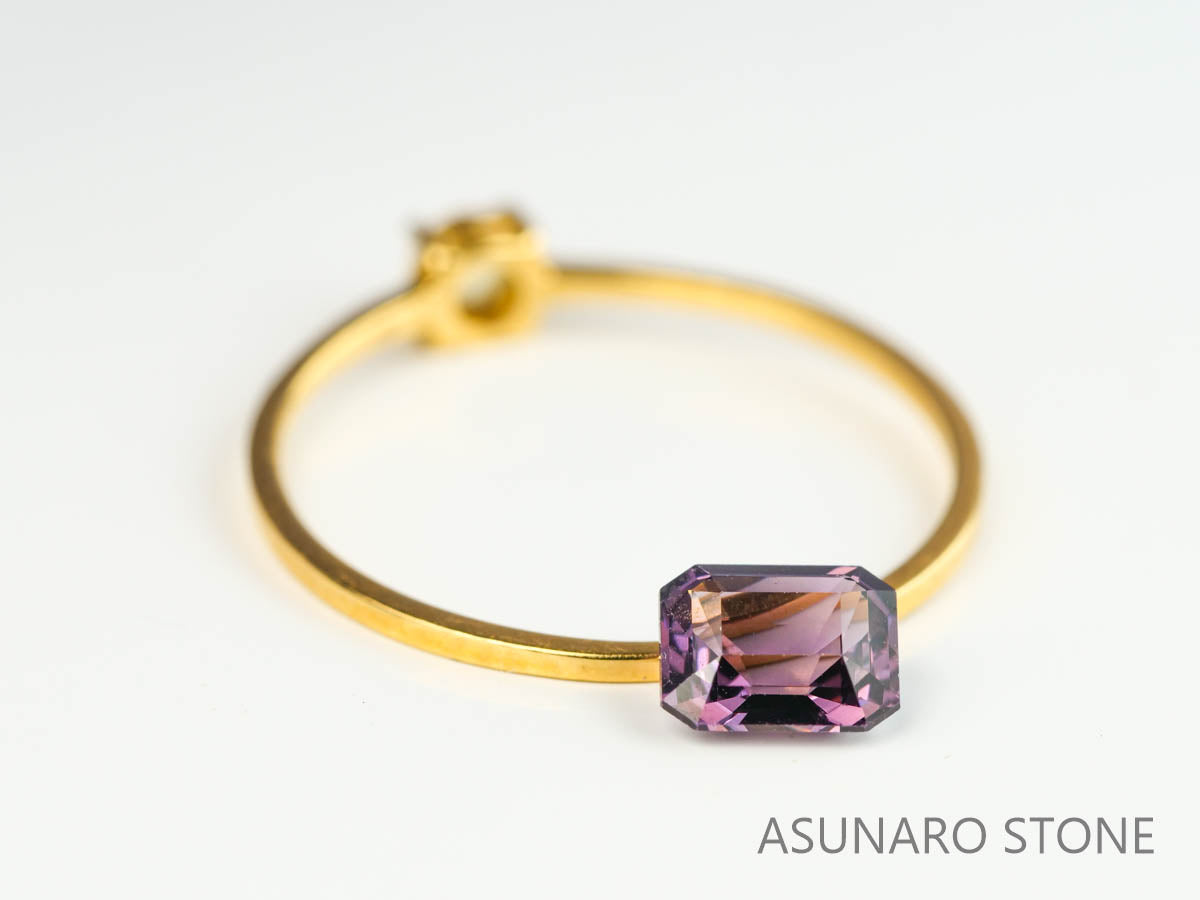 スピネル 　エメラルドカット　スリランカ産　0.66ct　【230522-1677】