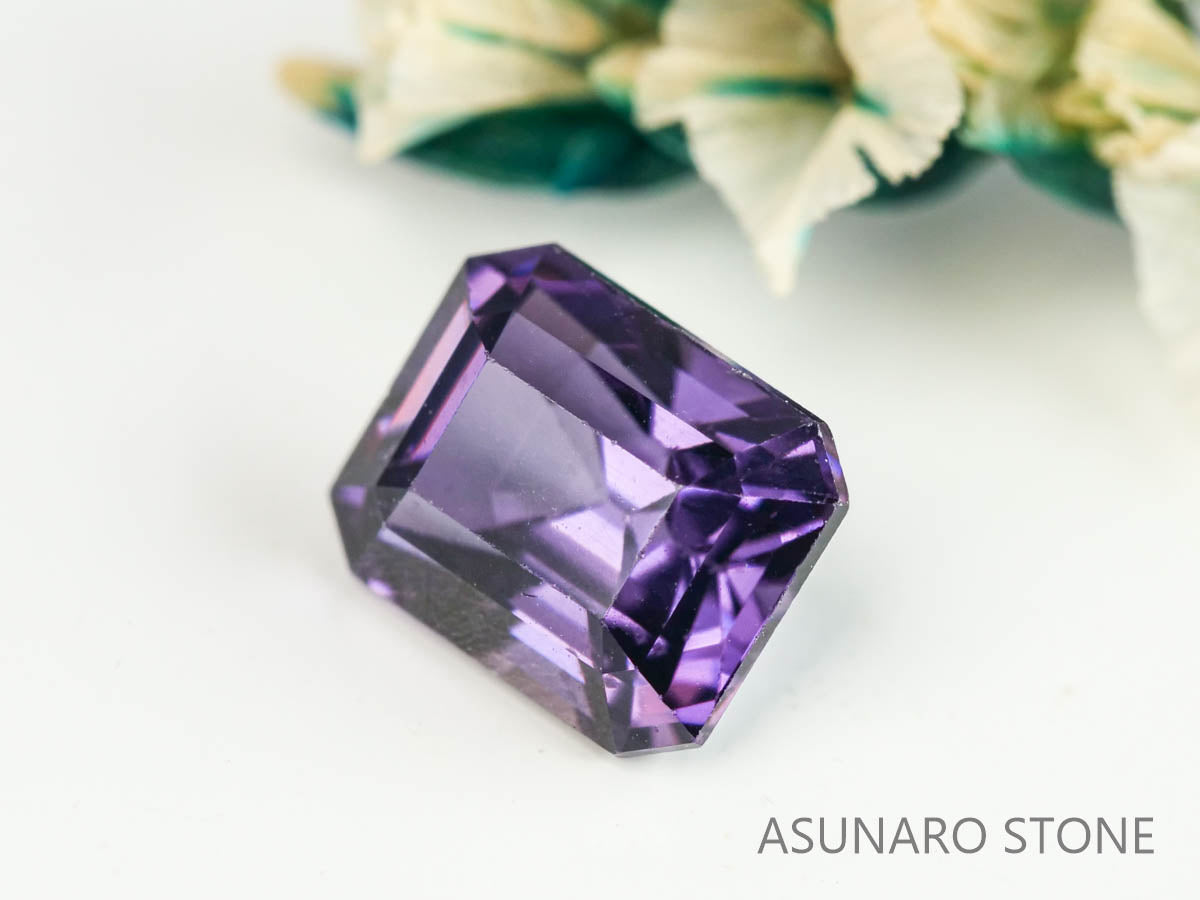 スピネル 　エメラルドカット　スリランカ産　0.79ct　【230522-1679】