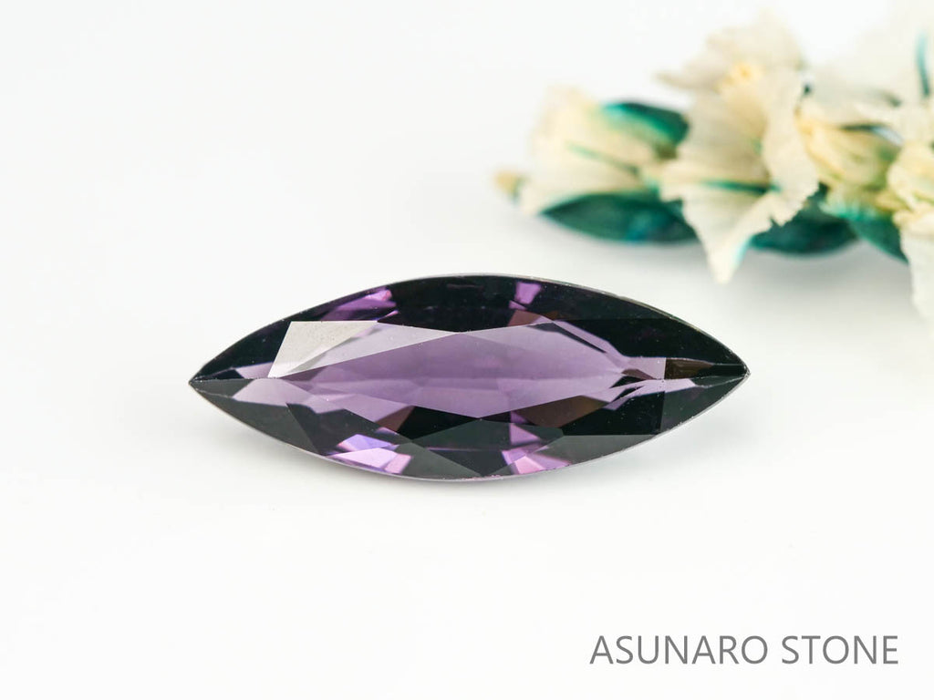 スピネル 　マーキスカット　スリランカ産　1.44ct　【230522-1680】