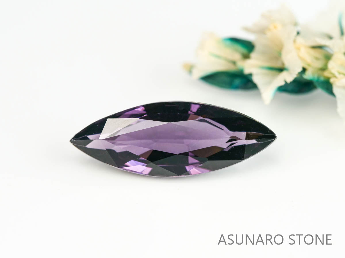 スピネル 　マーキスカット　スリランカ産　1.44ct　【230522-1680】