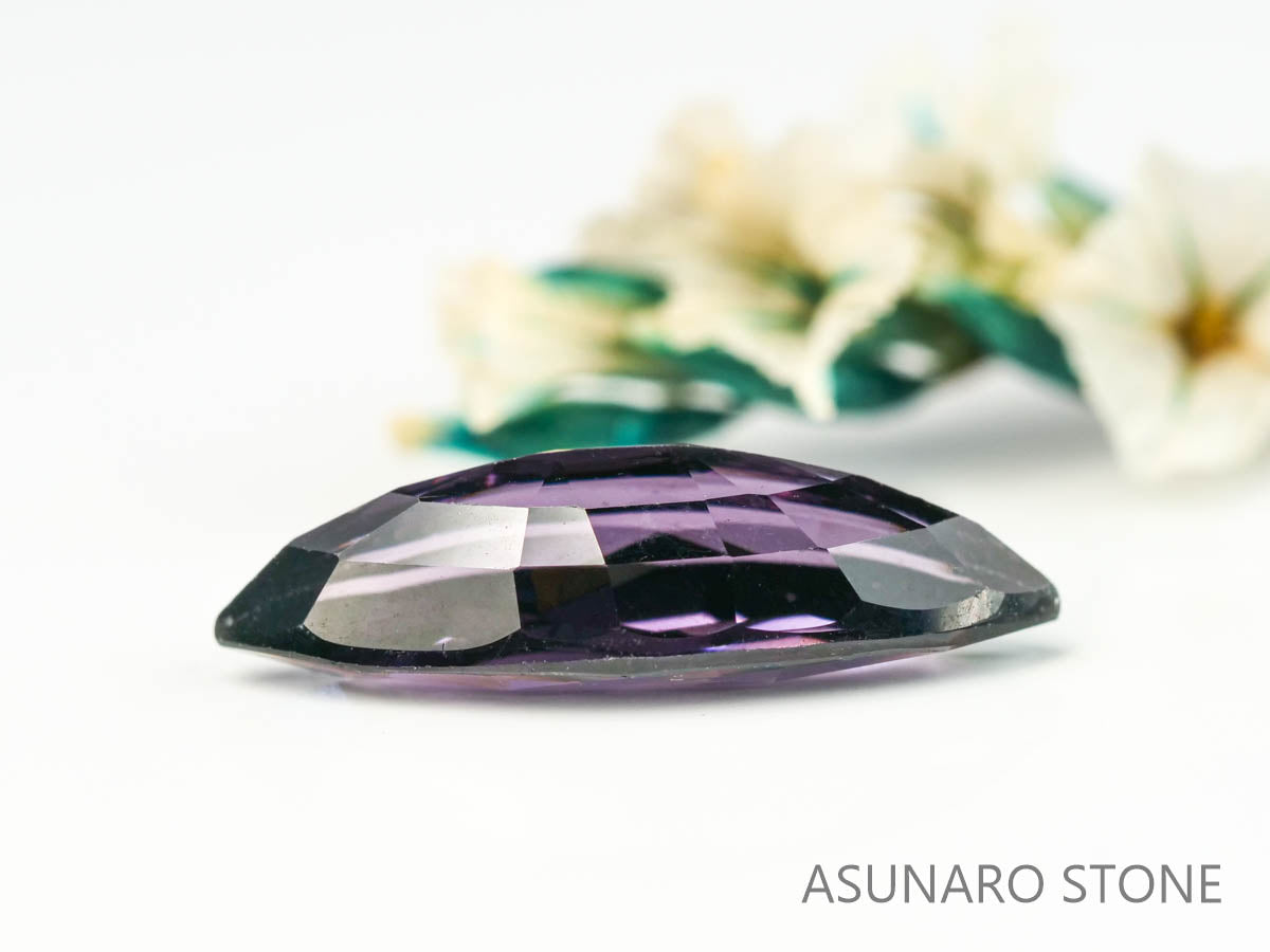 スピネル 　マーキスカット　スリランカ産　1.44ct　【230522-1680】