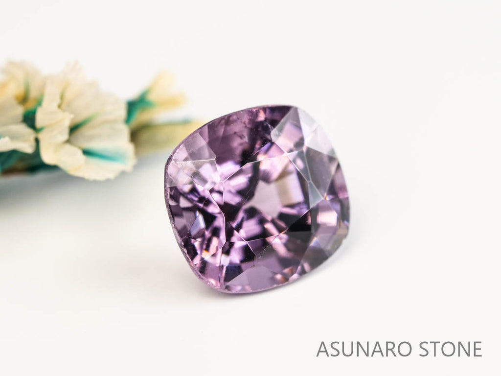 スピネル 　クッションカット　スリランカ産　1.44ct　【230522-1681】