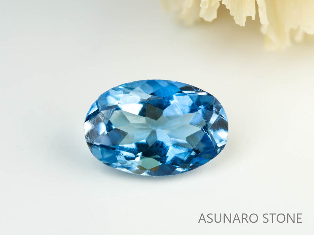 サンタマリアアクアマリン オーバルカット ブラジル産　0.38ct【230529-1702】