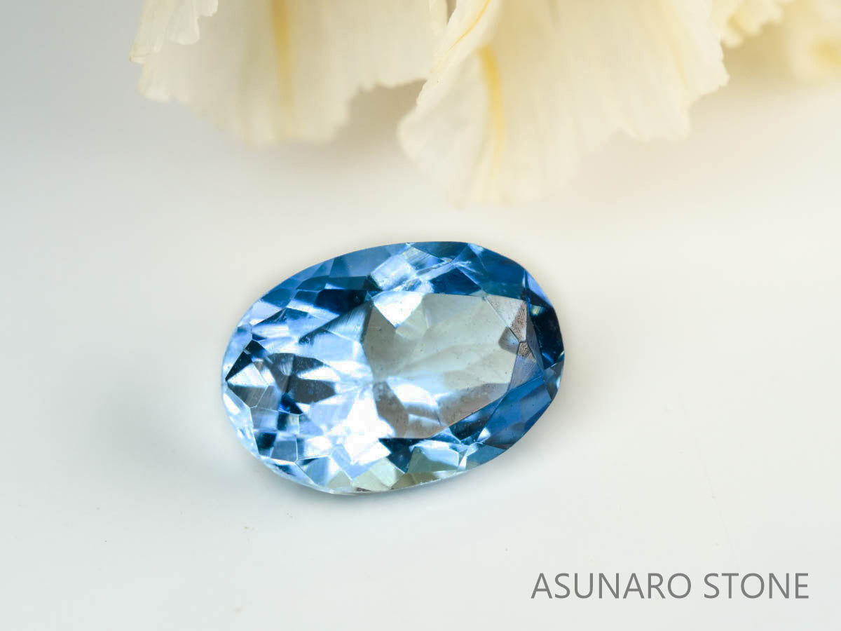 サンタマリアアクアマリン オーバルカット ブラジル産　0.45ct【230529-1703】