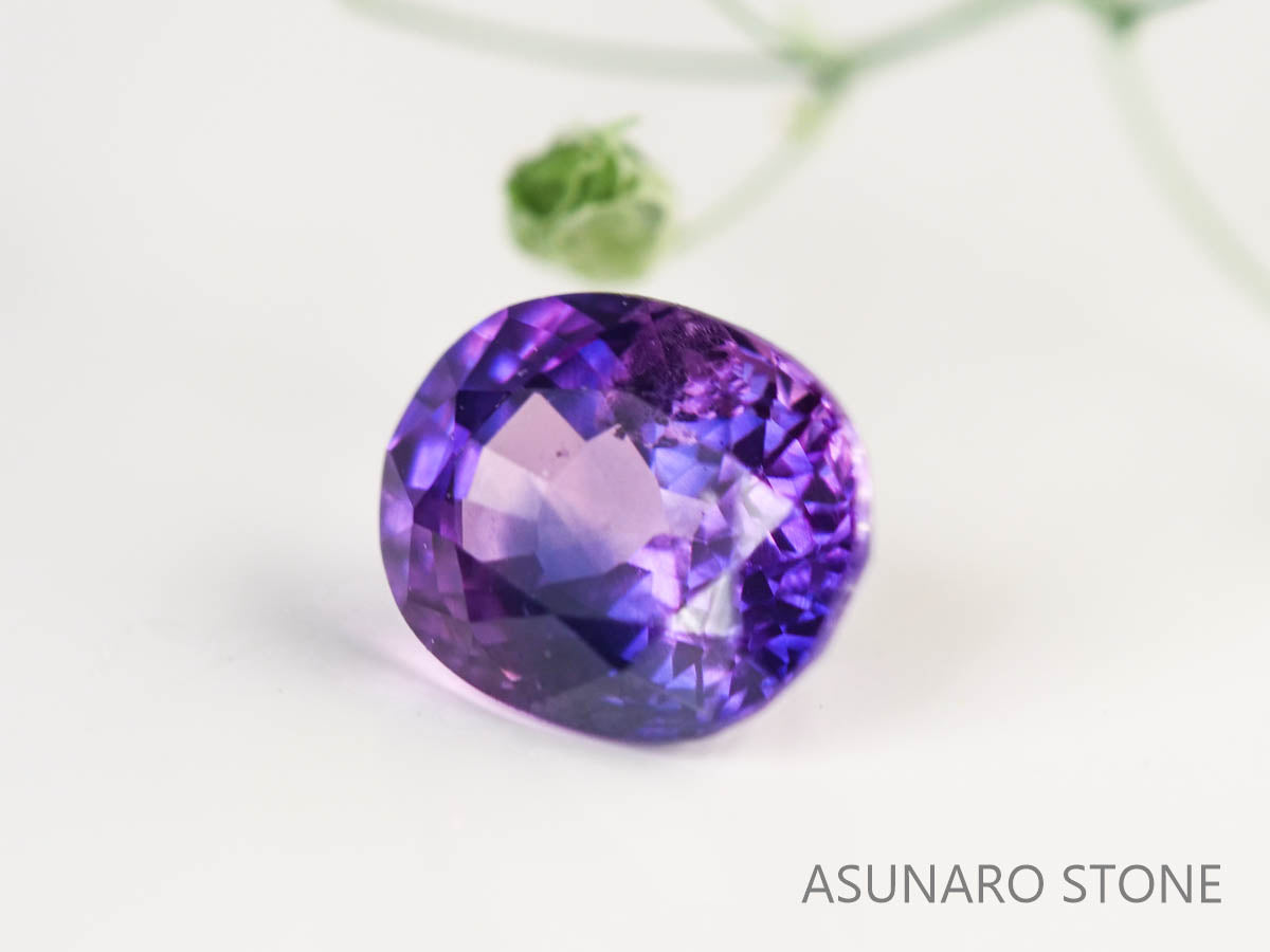 バイカラーサファイア 　オーバルカット　 スリランカ産　0.38ct【230619-1662】