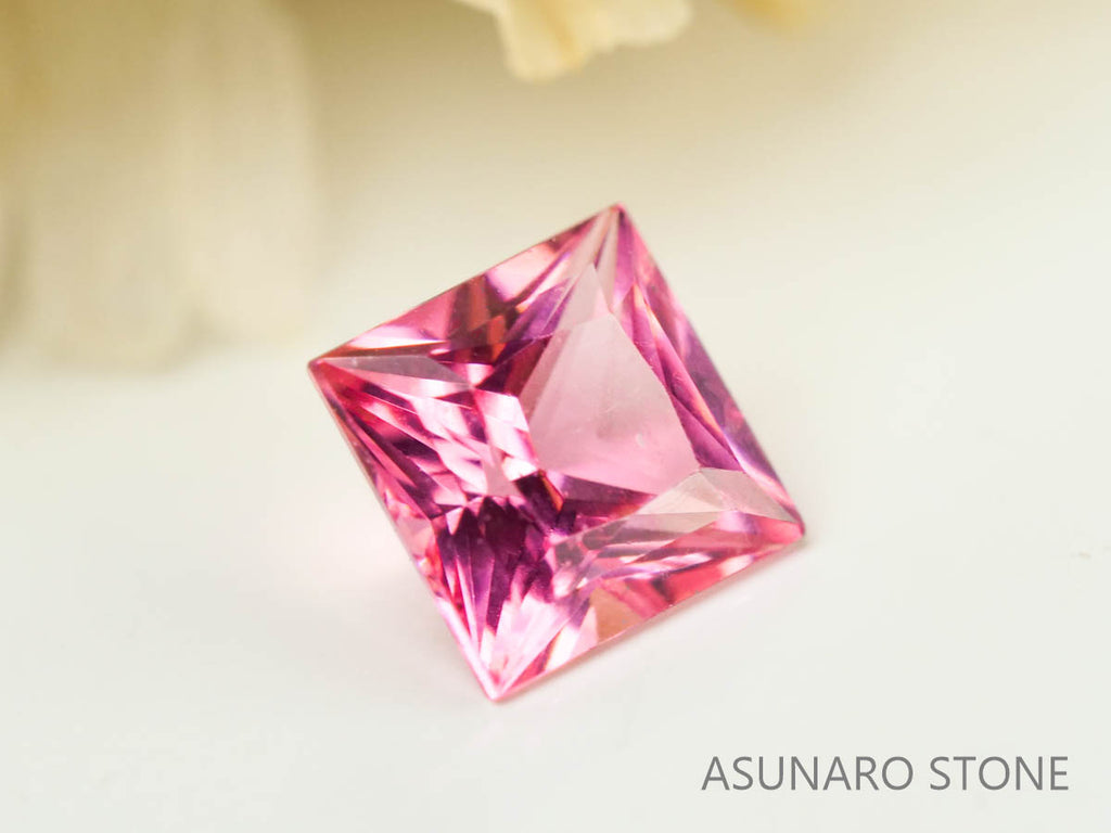 ホットピンクスピネル 　プリンセスカット　スリランカ産　0.17ct　【230731-1670】