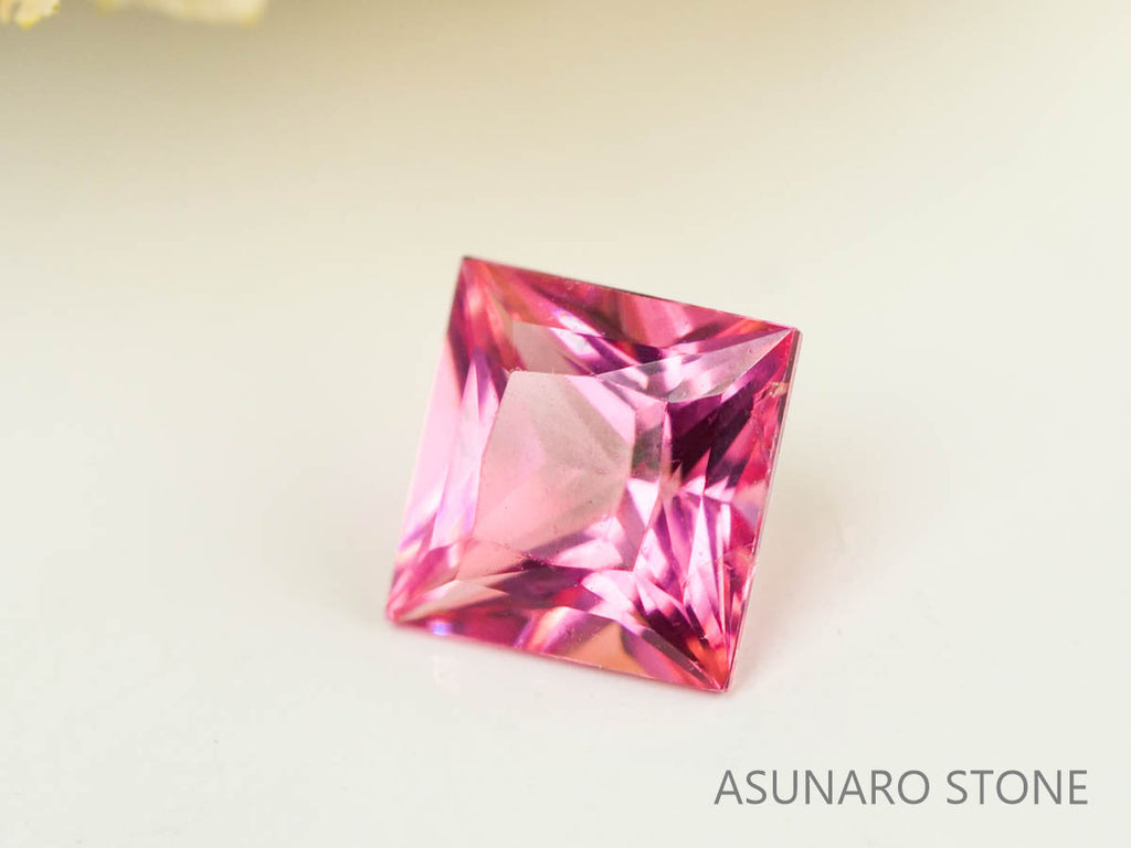 ホットピンクスピネル 　プリンセスカット　スリランカ産　0.17ct　【230731-1670】