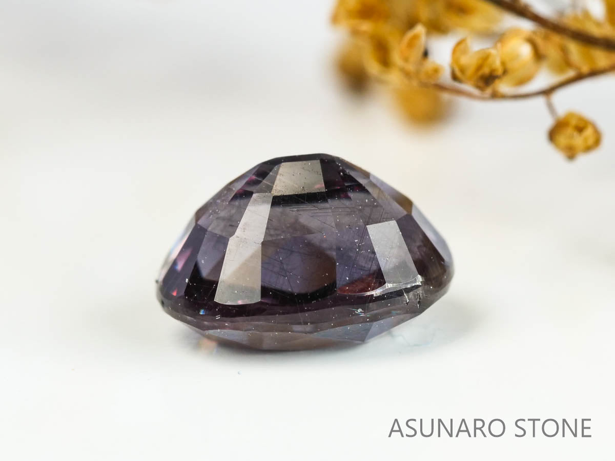 カラーチェンジガーネット　オーバルカット　 マダガスカル産　1.23ct　【230220-1488】