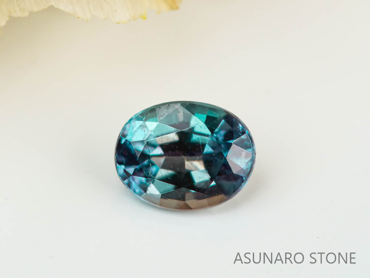 アレキサンドライト　オーバルカット　 ブラジル産　0.12ct【230727-1727】