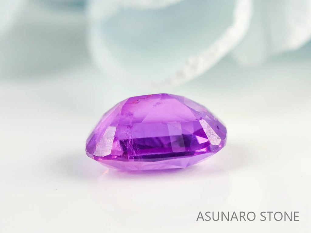シルキーパープルサファイア 　クッションカット　 スリランカ産　0.81ct【230703-1739】
