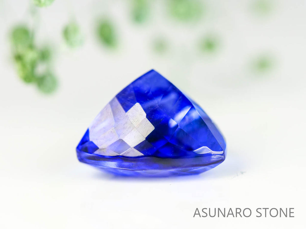 タンザナイト　トリリアントカット　タンザニア産　日独　3.30ct【230721-1781】