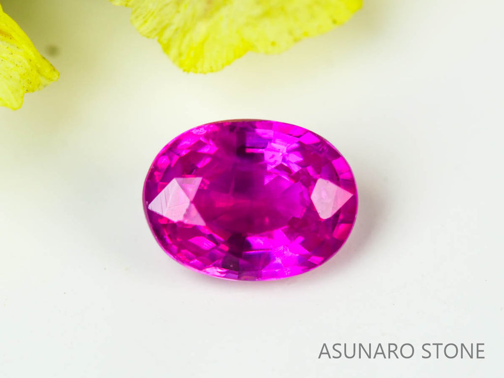 ピジョンブラッドルビー　オーバルカット　 タイ産　0.22ct　鑑別書付き  【230815-222】