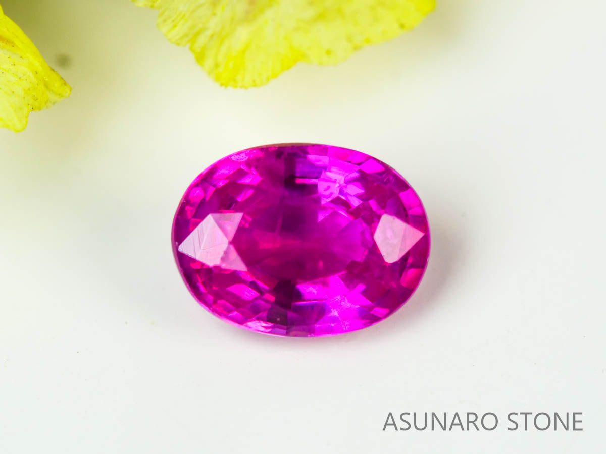 ピジョンブラッドルビー　オーバルカット　 タイ産　0.22ct　鑑別書付き  【230815-222】