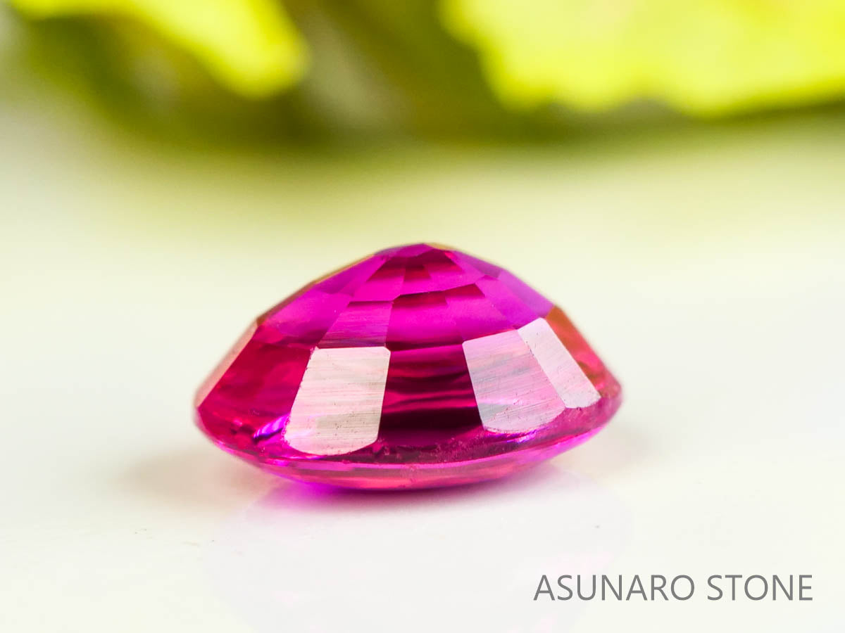 ピジョンブラッドルビー　バフトップカット　 タイ産　0.25ct　鑑別書付き  【230815-229】