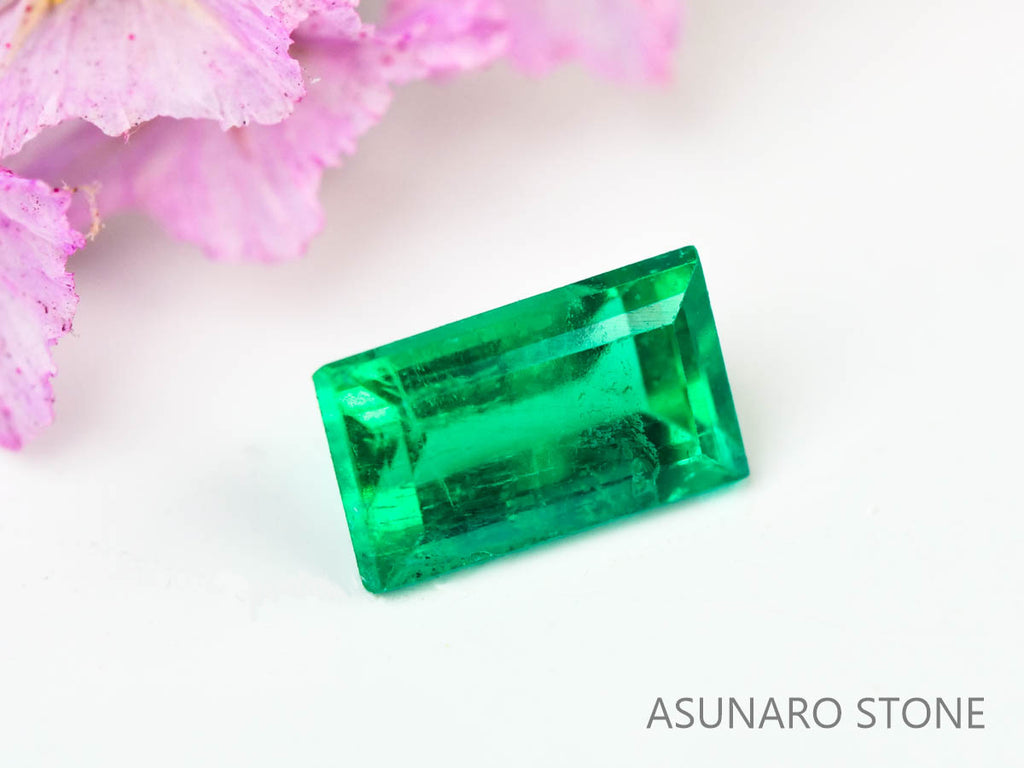 エメラルド　スクエアカット　コロンビア産　0.15ct【230906-1828】