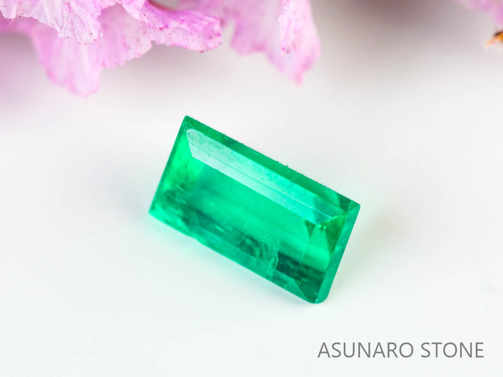 エメラルド　スクエアカット　コロンビア産　0.15ct【230906-1828】