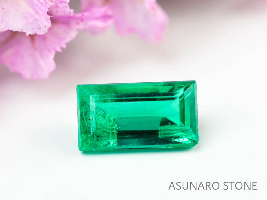 エメラルド　スクエアカット　コロンビア産　0.13ct【230906-1830】