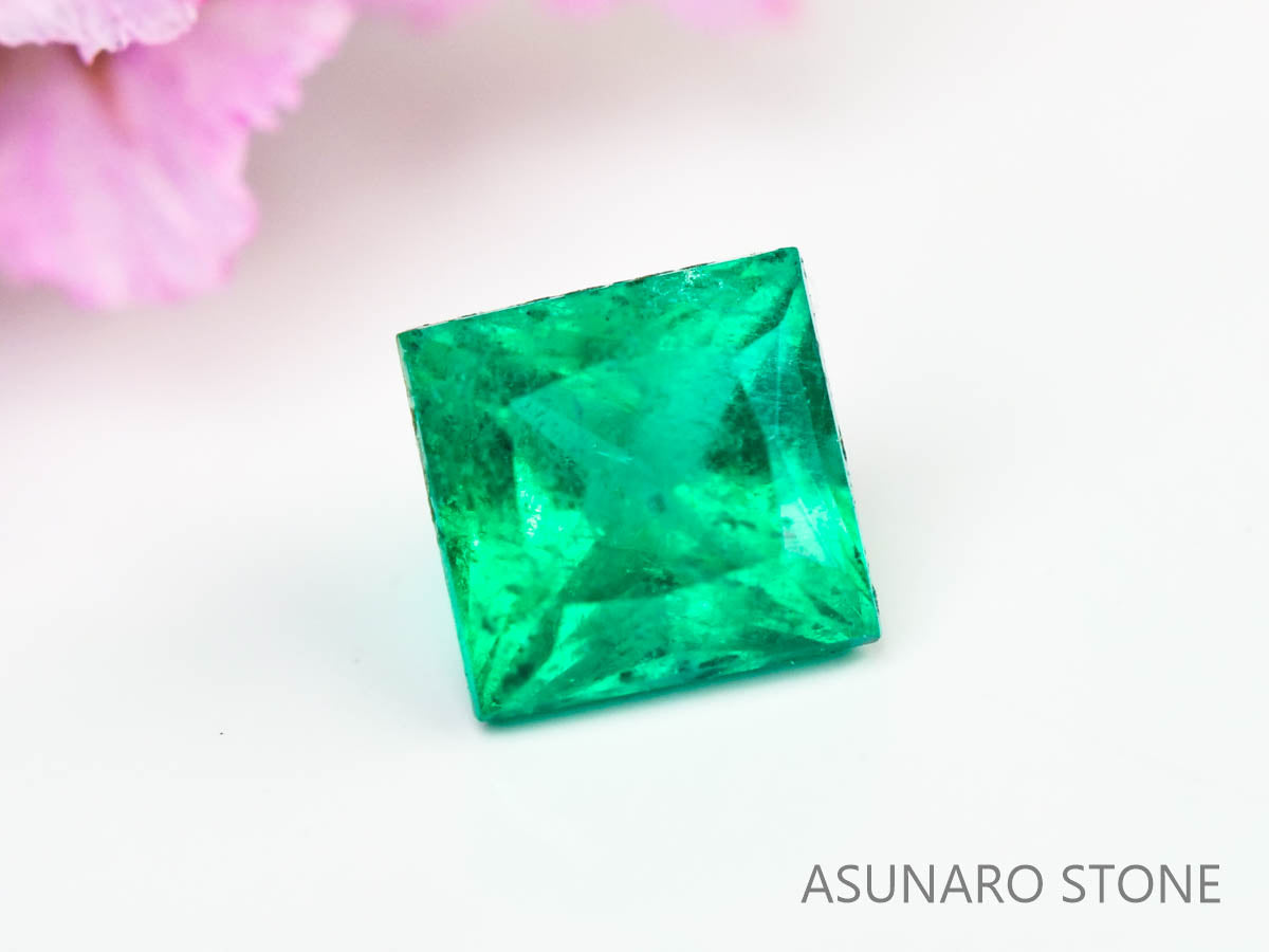 エメラルド　プリンセスカット　コロンビア産　0.09ct【230906-1831】