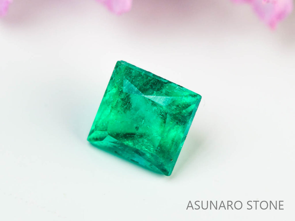 エメラルド　プリンセスカット　コロンビア産　0.09ct【230906-1831】