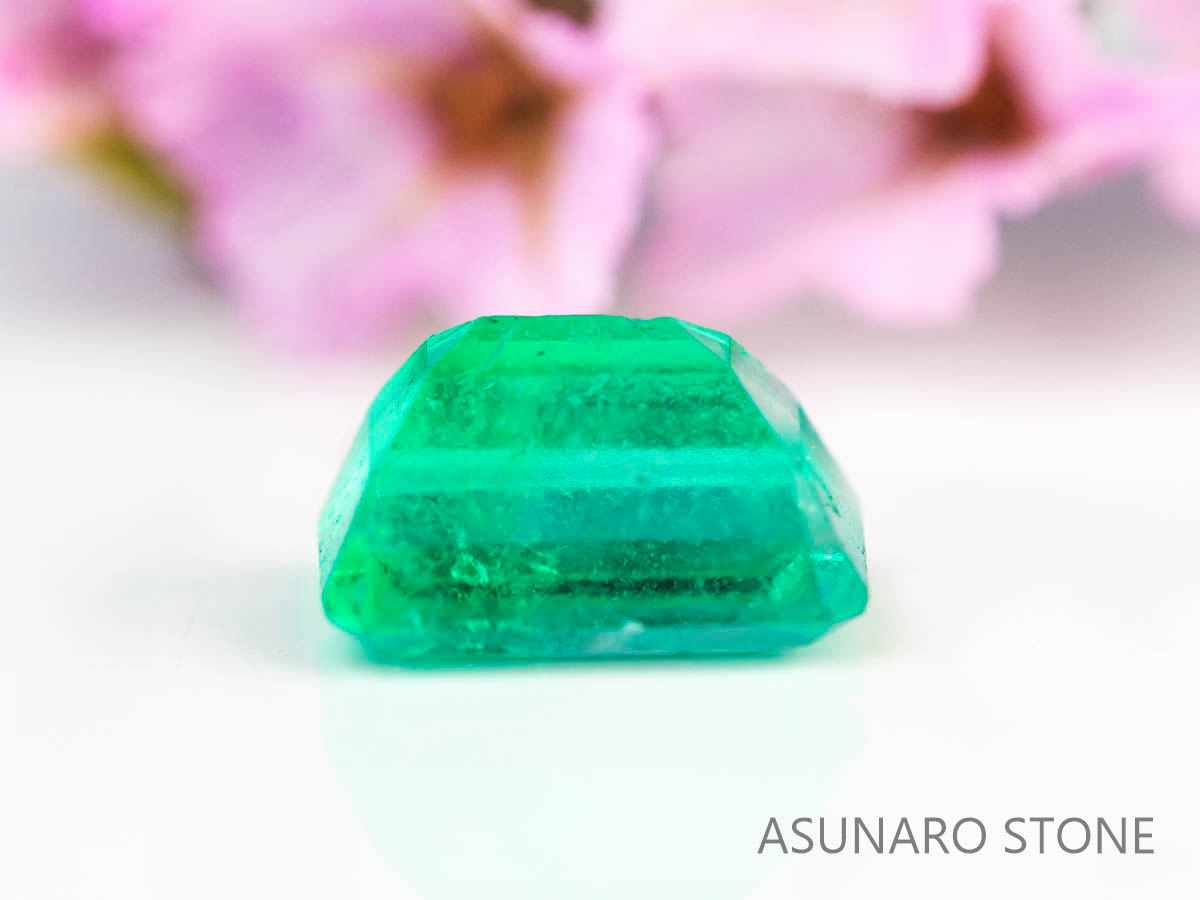 エメラルド　エメラルドカット　コロンビア産　0.27ct【230906-1832】