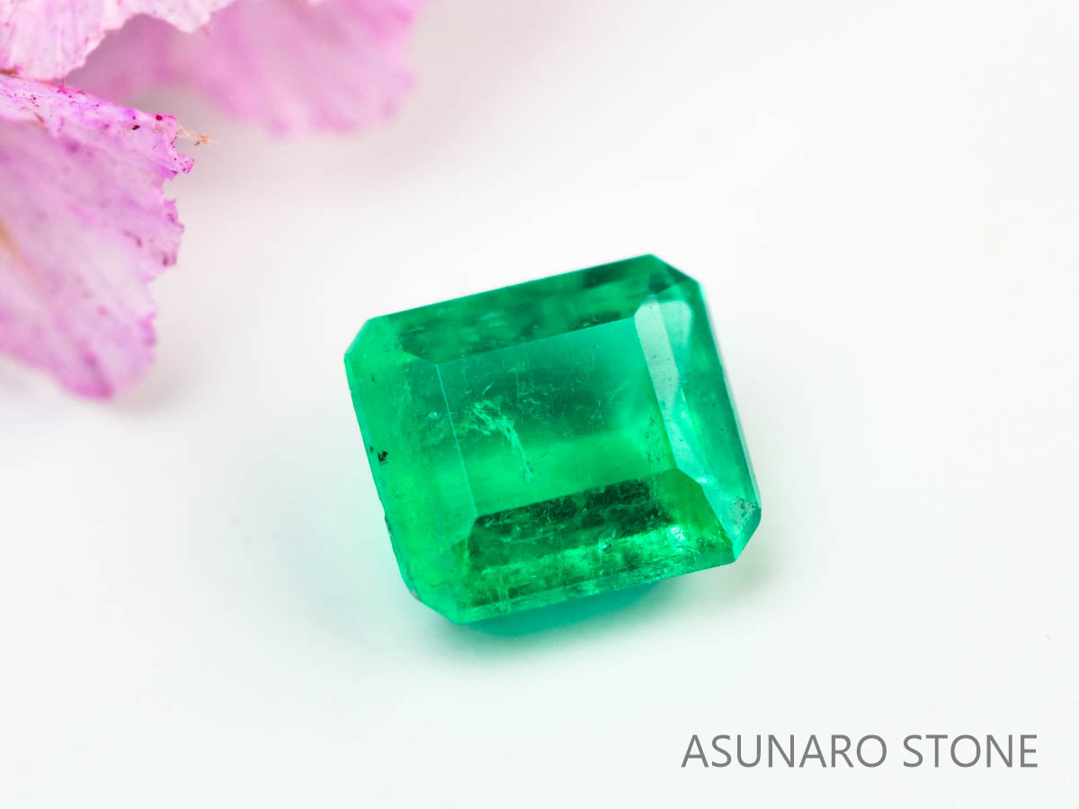 エメラルド　エメラルドカット　コロンビア産　0.13ct【230906-1834】