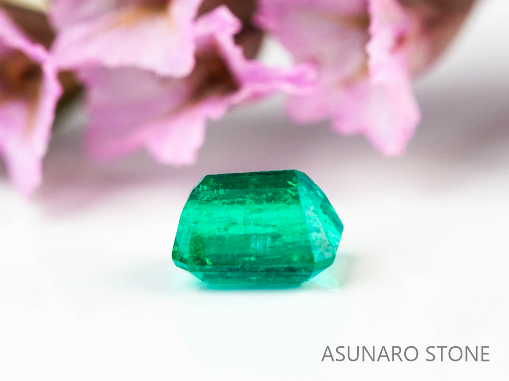 エメラルド　エメラルドカット　コロンビア産　0.14ct【230906-1840】