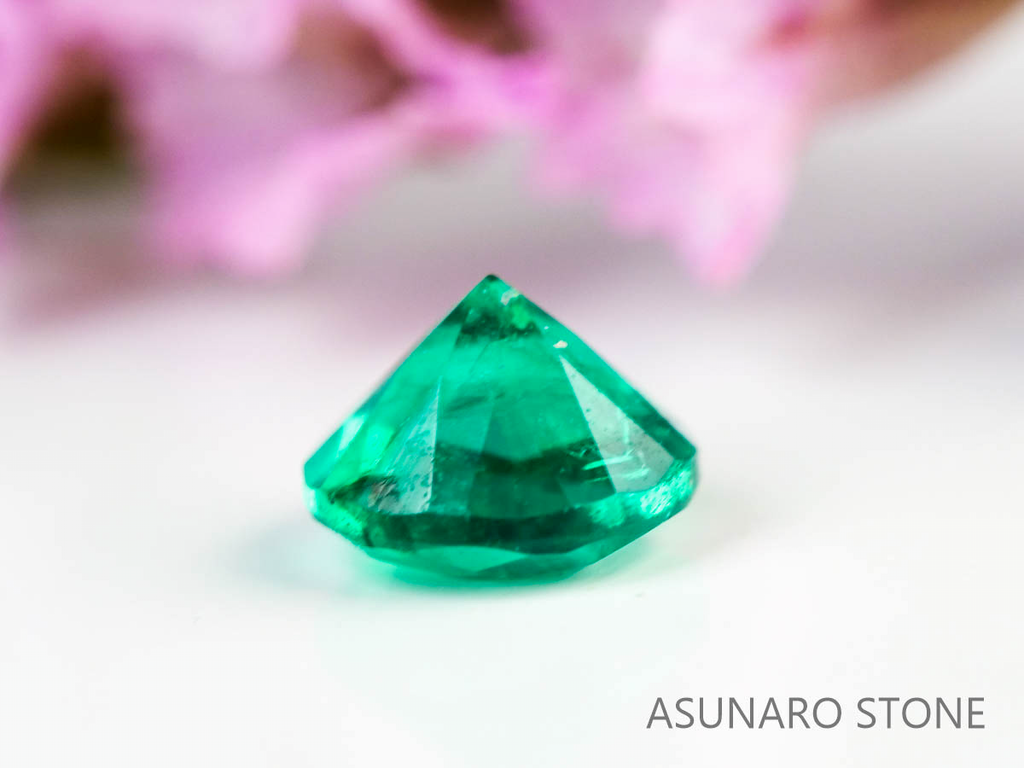 エメラルド　ラウンドカット　コロンビア産　0.15ct【230906-1841】