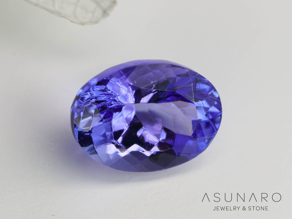 タンザナイト  オーバルカット　タンザニア産　0.88ct【240808-1796】