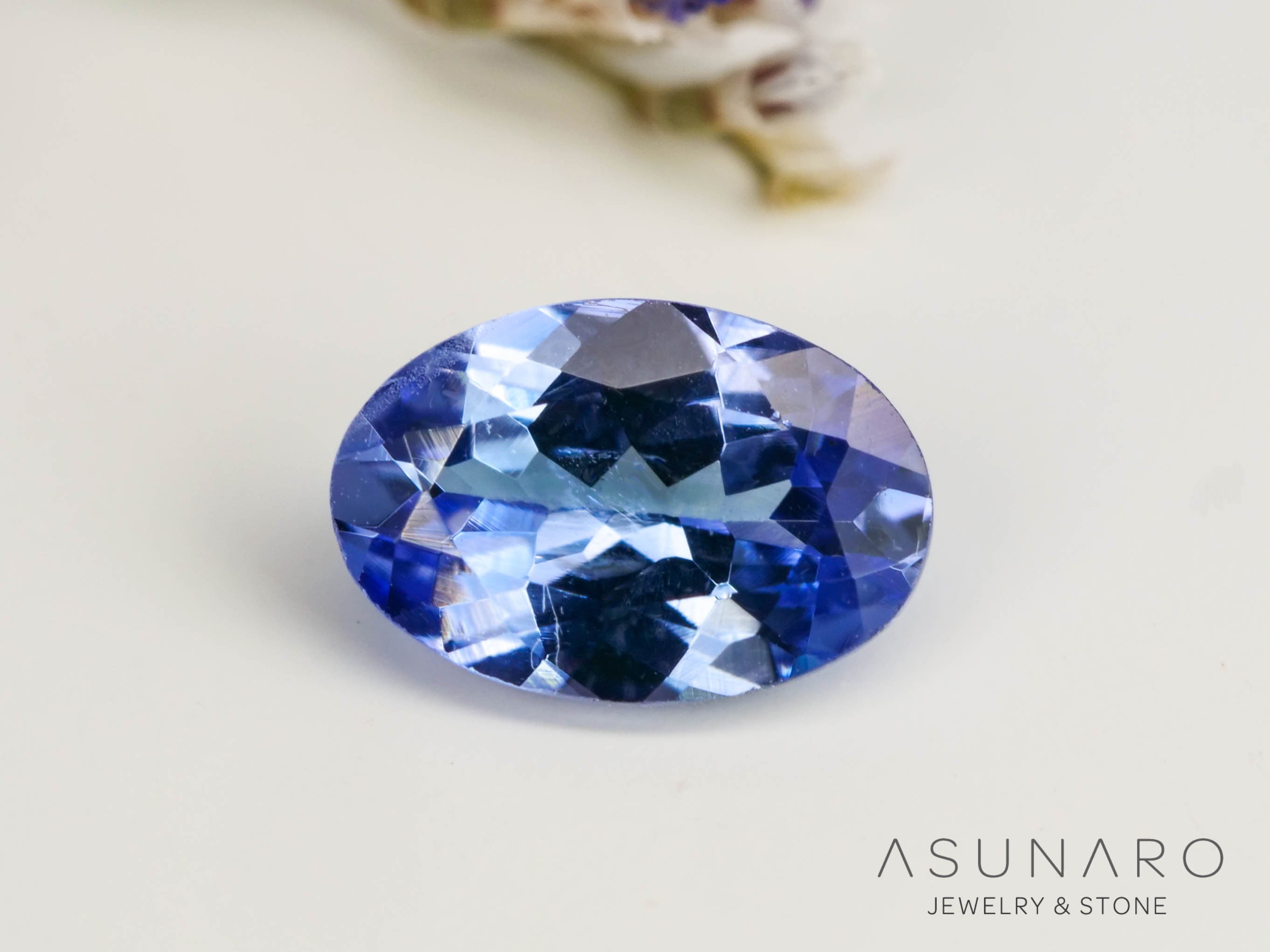 バイカラーゾイサイト（タンザナイト） オーバルカット　タンザニア産　0.50ct【250130-1787】