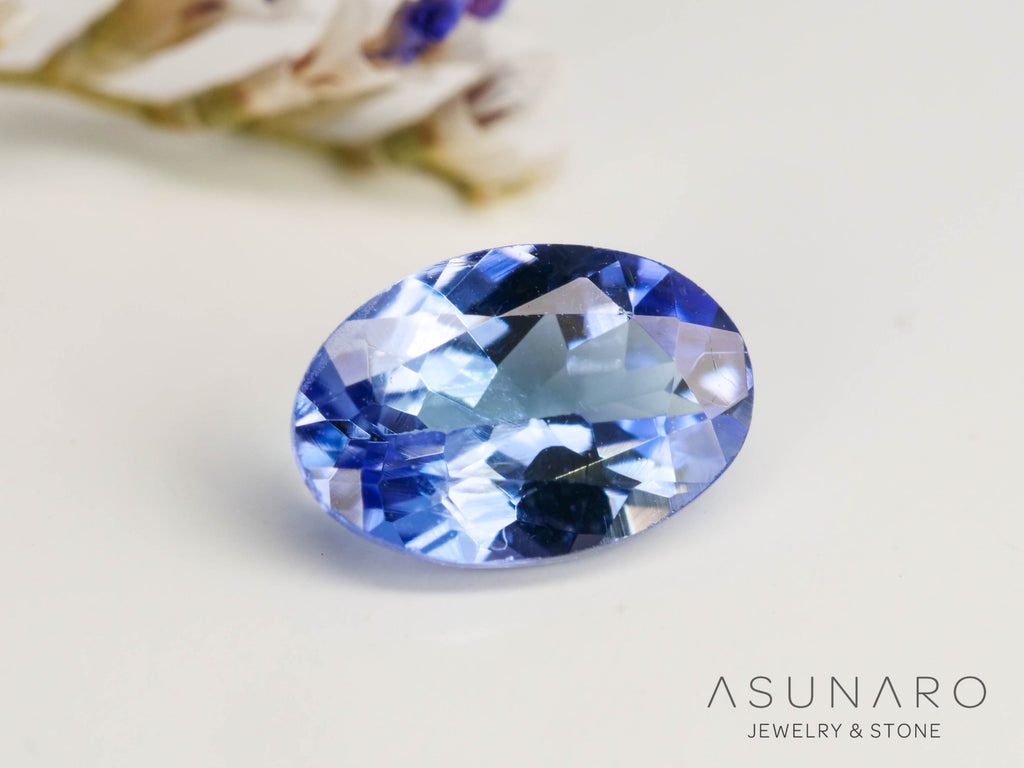 バイカラーゾイサイト（タンザナイト） オーバルカット　タンザニア産　0.50ct【250130-1787】