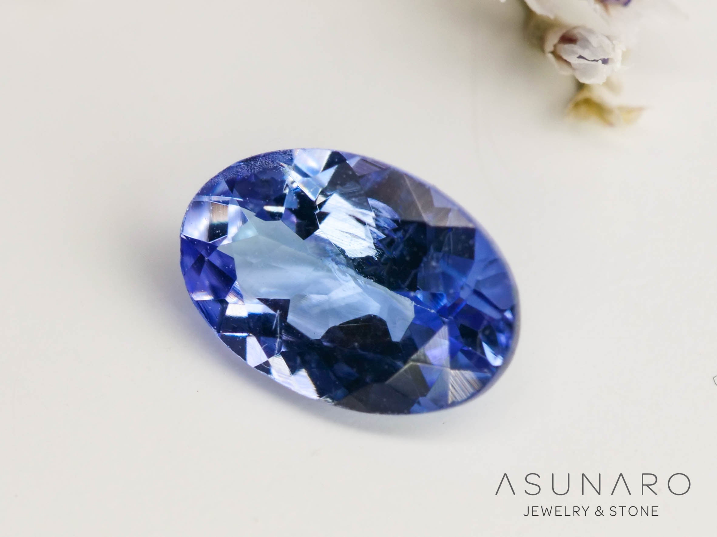 バイカラーゾイサイト（タンザナイト） オーバルカット　タンザニア産　0.50ct【250130-1787】