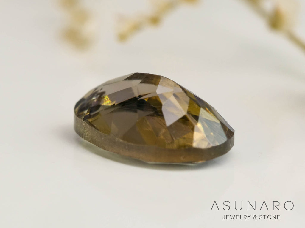 バイカラーゾイサイト（タンザナイト） オーバルカット　タンザニア産　0.50ct【250130-1788】